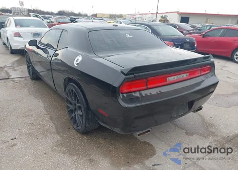 2013 Dodge Challenger Sxt z USA, uszkodzony, nr VIN 2C3CDYAG6DH562535